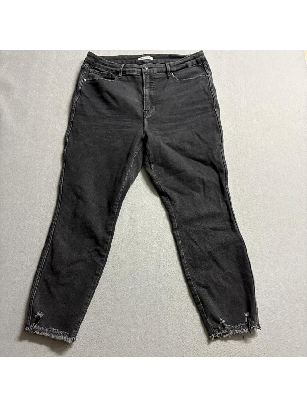 Good American Good Curve Crop Jeans Womens 16 Black High Rise Distressed Hem
